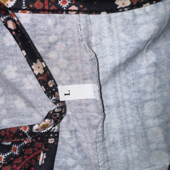 Floral Patterned Dress - Picture 3 of 3